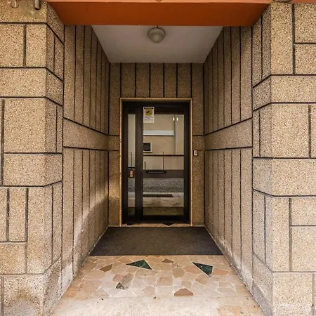 Smart Near Policlinico & Center Lejlighed *
