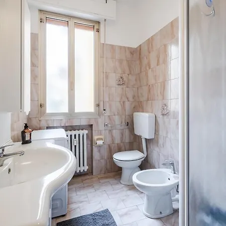 Smart Near Policlinico & Center 摩德纳