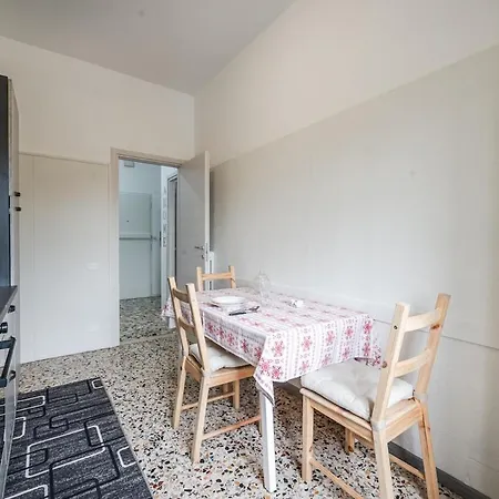 Smart Near Policlinico & Center Apartment Modena