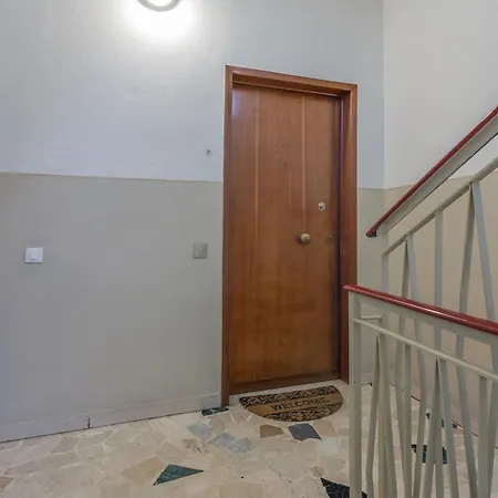 Smart Near Policlinico & Center *