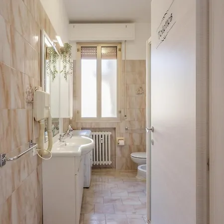 Smart Near Policlinico & Center