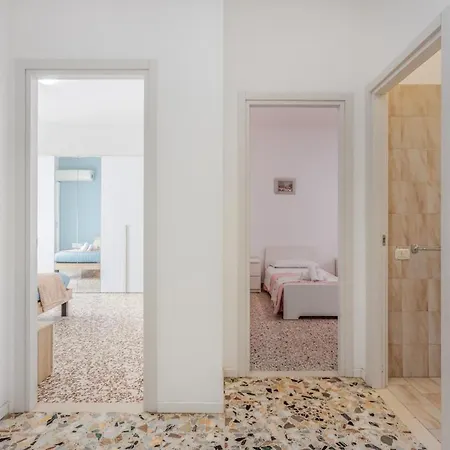 Smart Near Policlinico & Center Lejlighed Modena