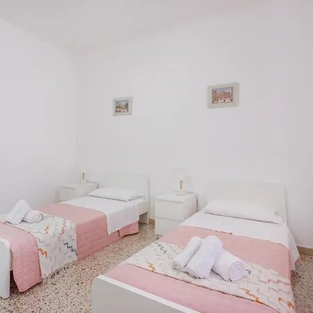 Lejlighed Smart Near Policlinico & Center