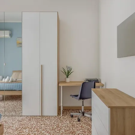 Smart Near Policlinico & Center