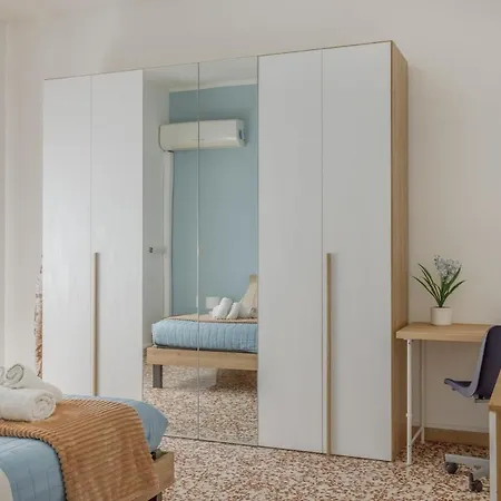 Lejlighed Smart Near Policlinico & Center Modena