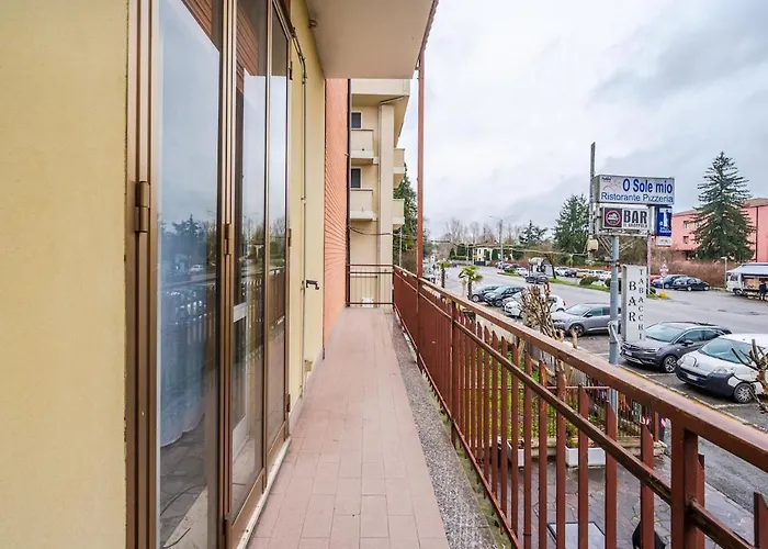 Smart Near Policlinico & Center *